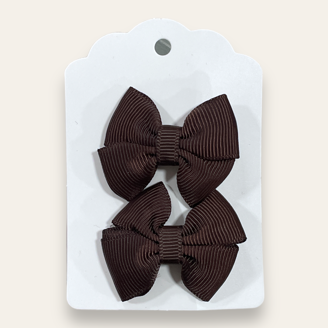 Pinches de colores con pin de metal