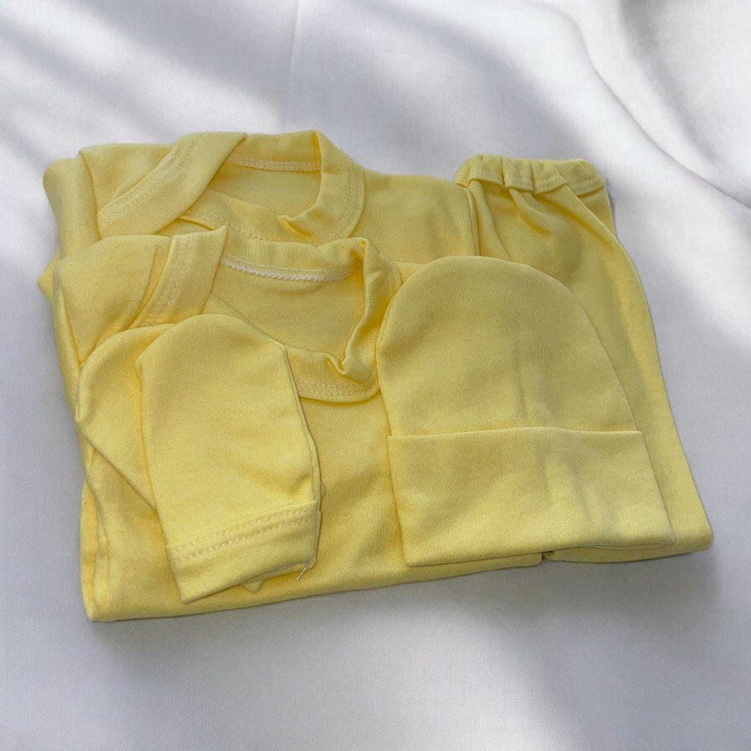 ajuar liso amarillo