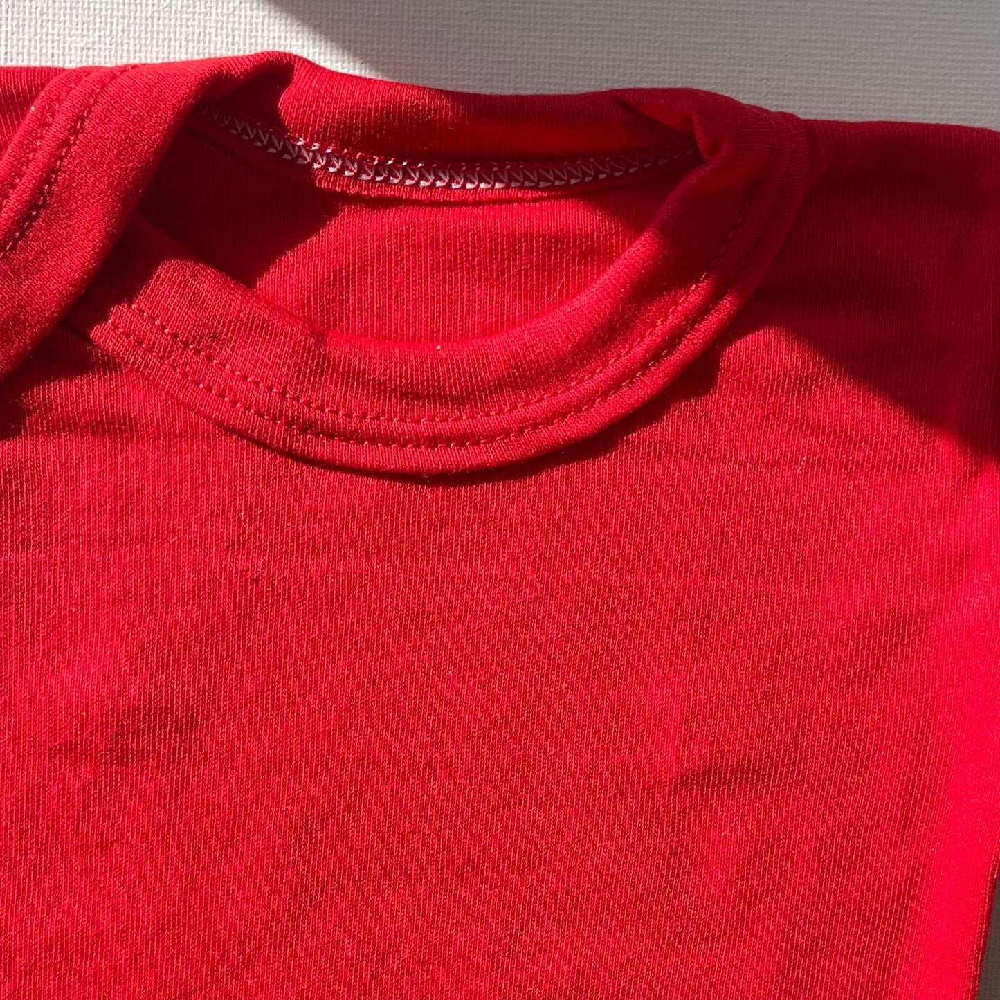 ajuar liso rojo 0-3m - Palimu