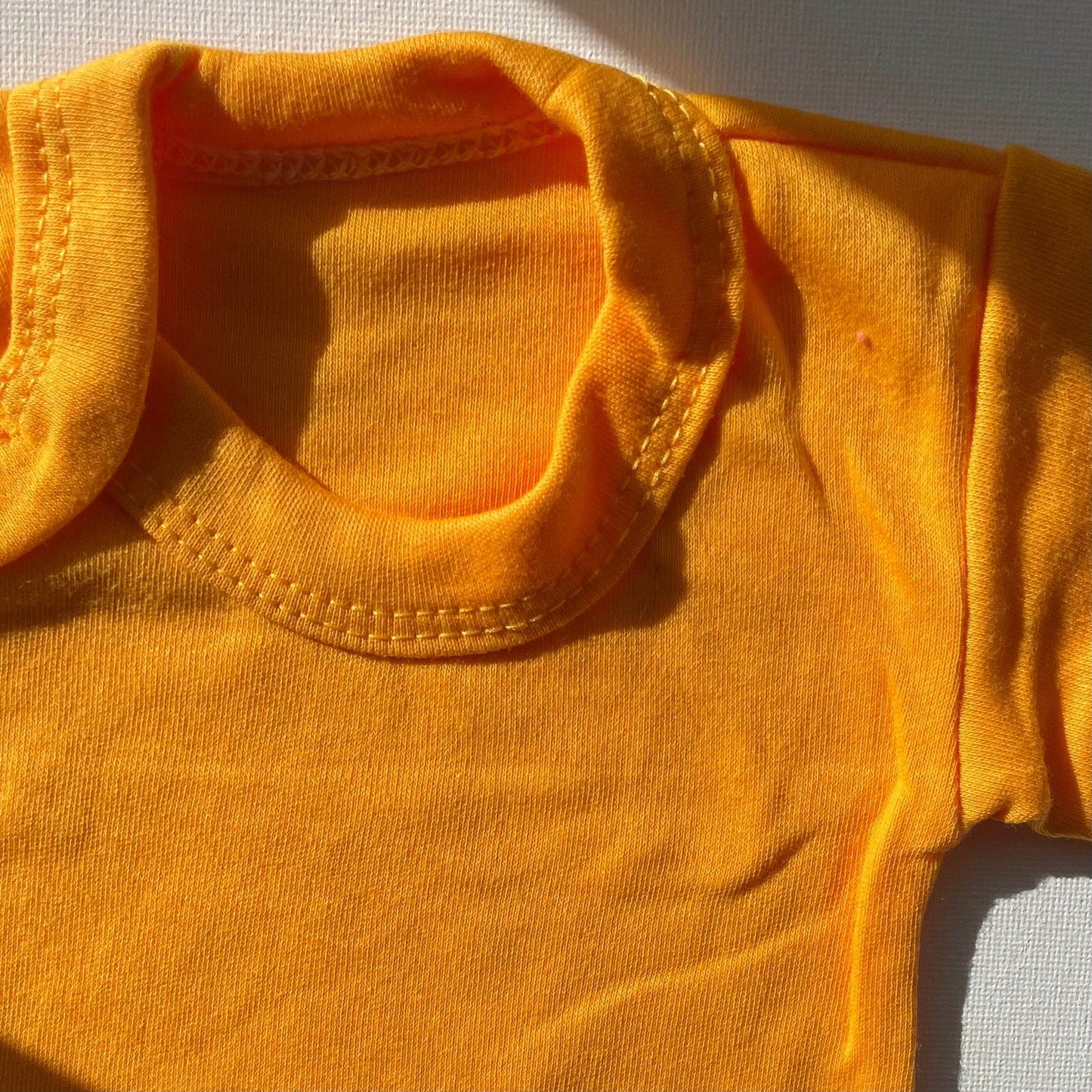 ajuar liso mostaza 0-3m - Palimu