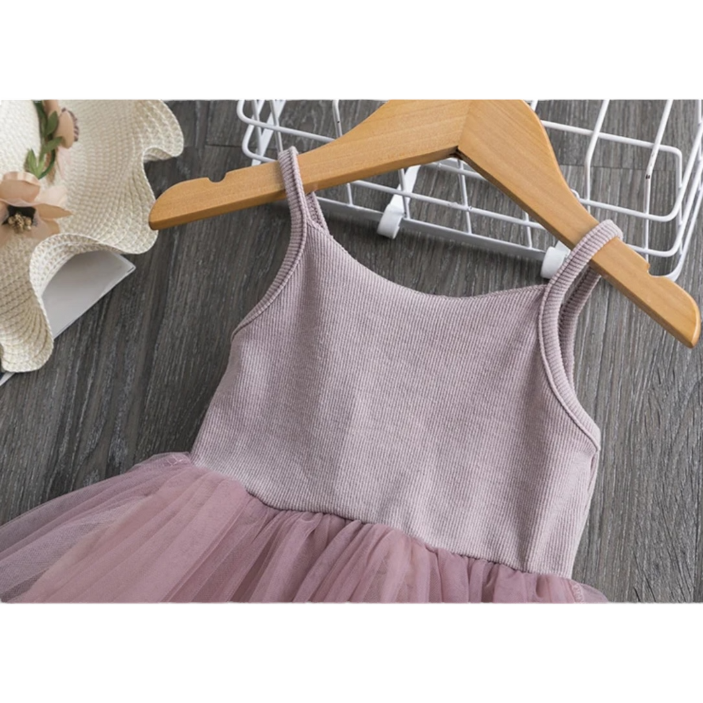 Vestido de algodón con tul