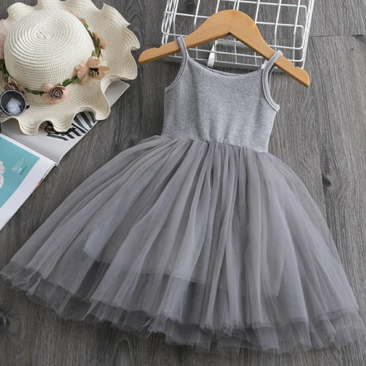 Vestido de algodón con tul