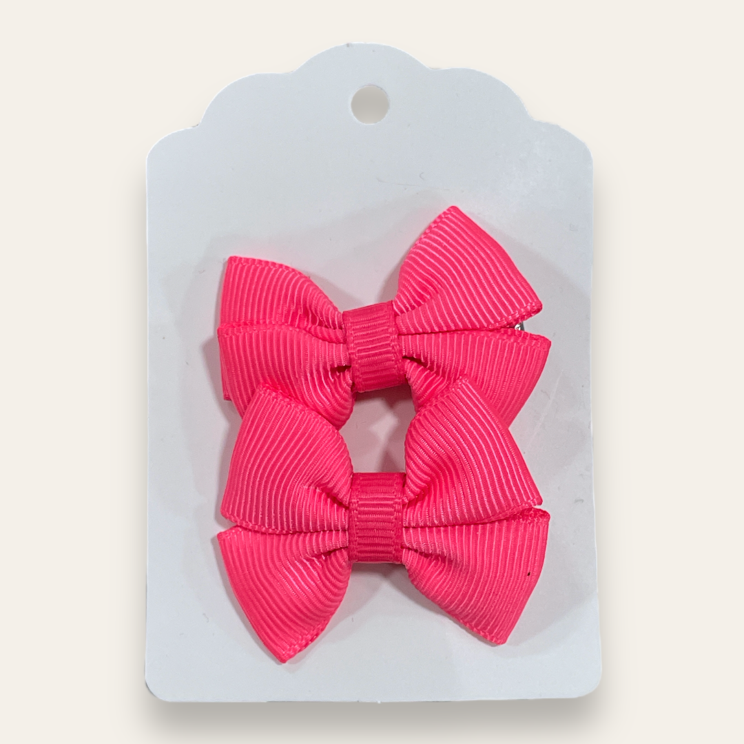 Pinches de colores con pin de metal