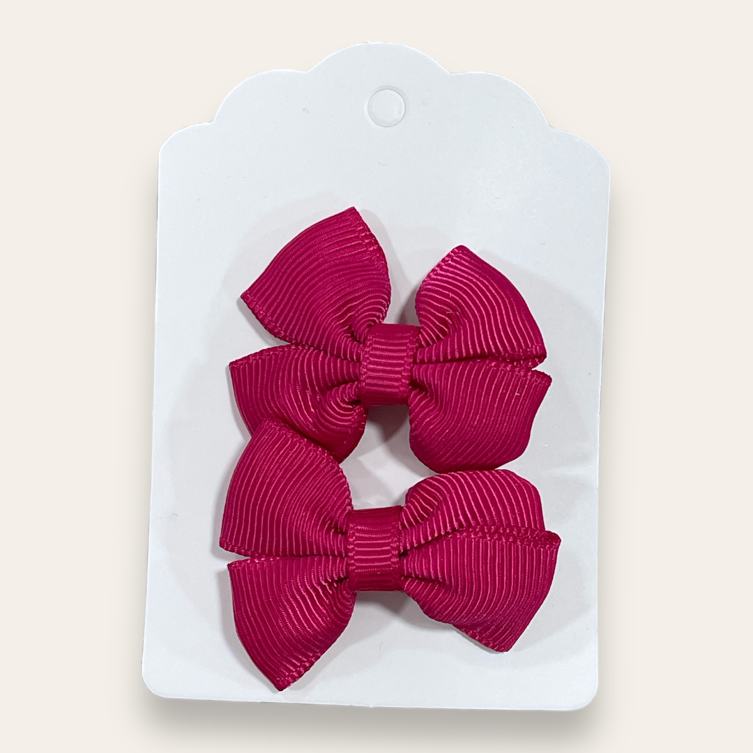 Pinches de colores con pin de metal