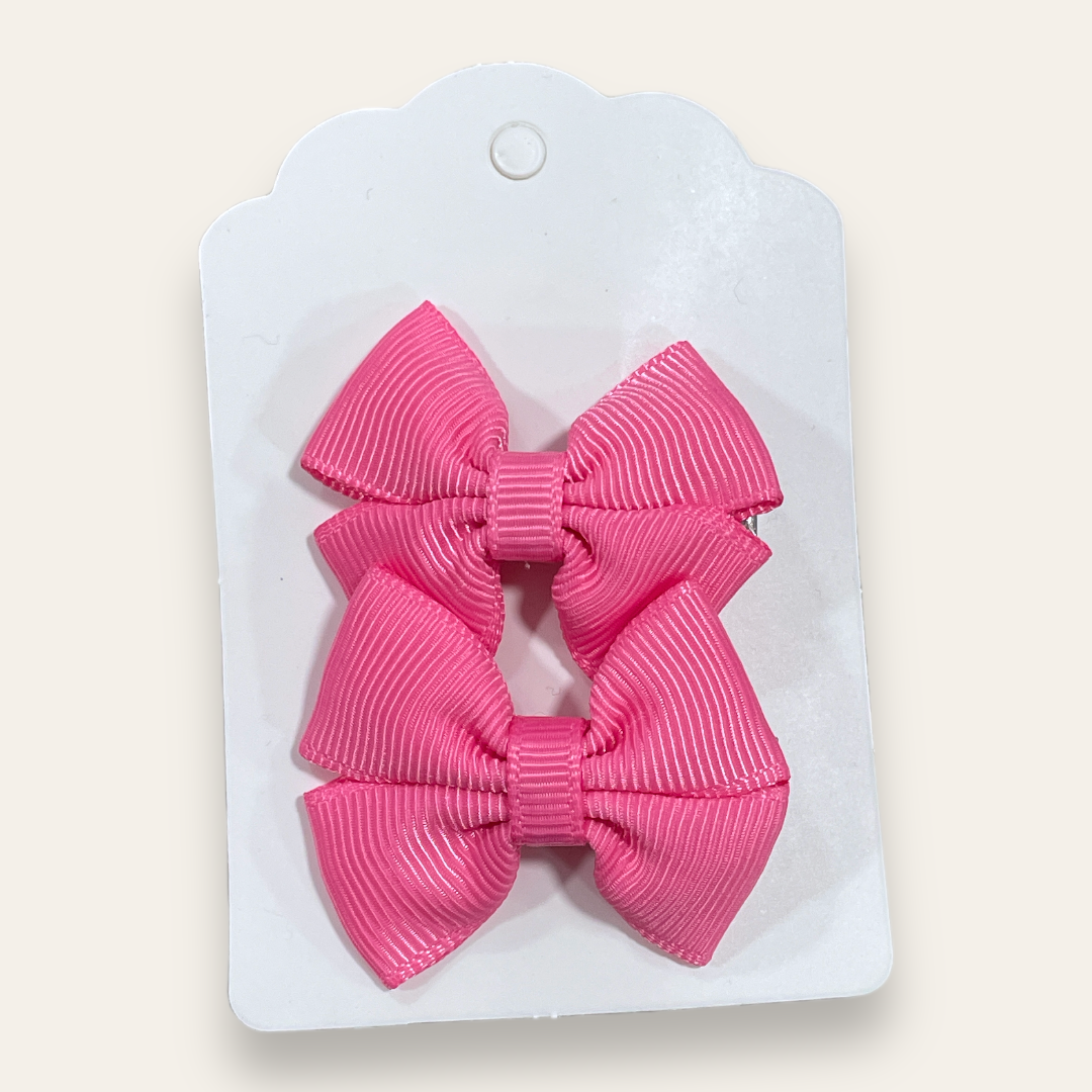 Pinches de colores con pin de metal