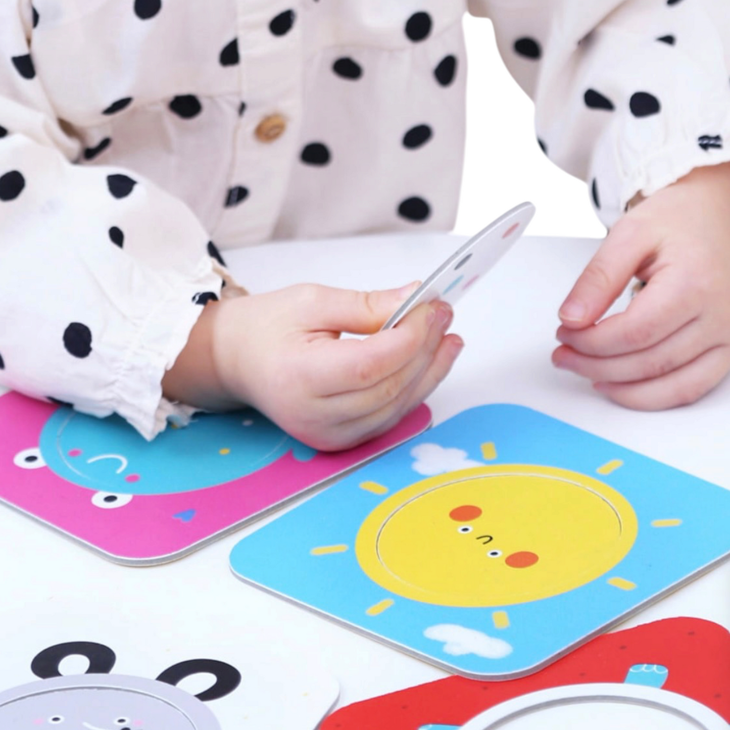 Puzzle Discovering Circles (16 piezas, 8 puzzles) 1+